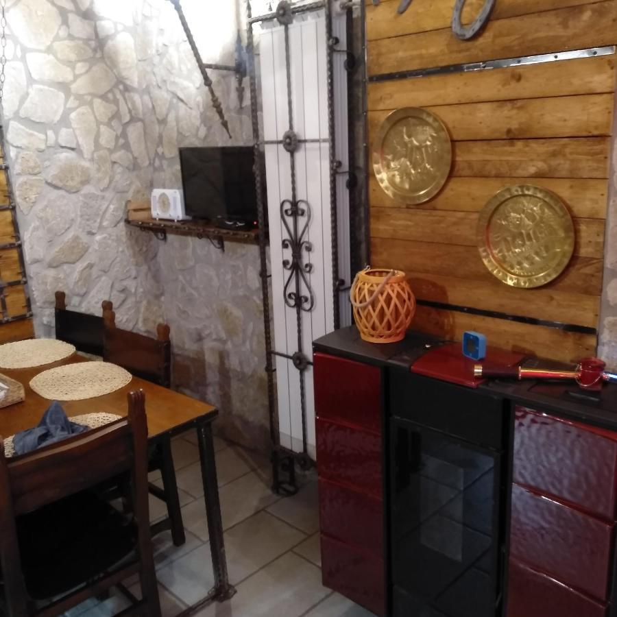Castle House Apartment เกรโมนา ภายนอก รูปภาพ
