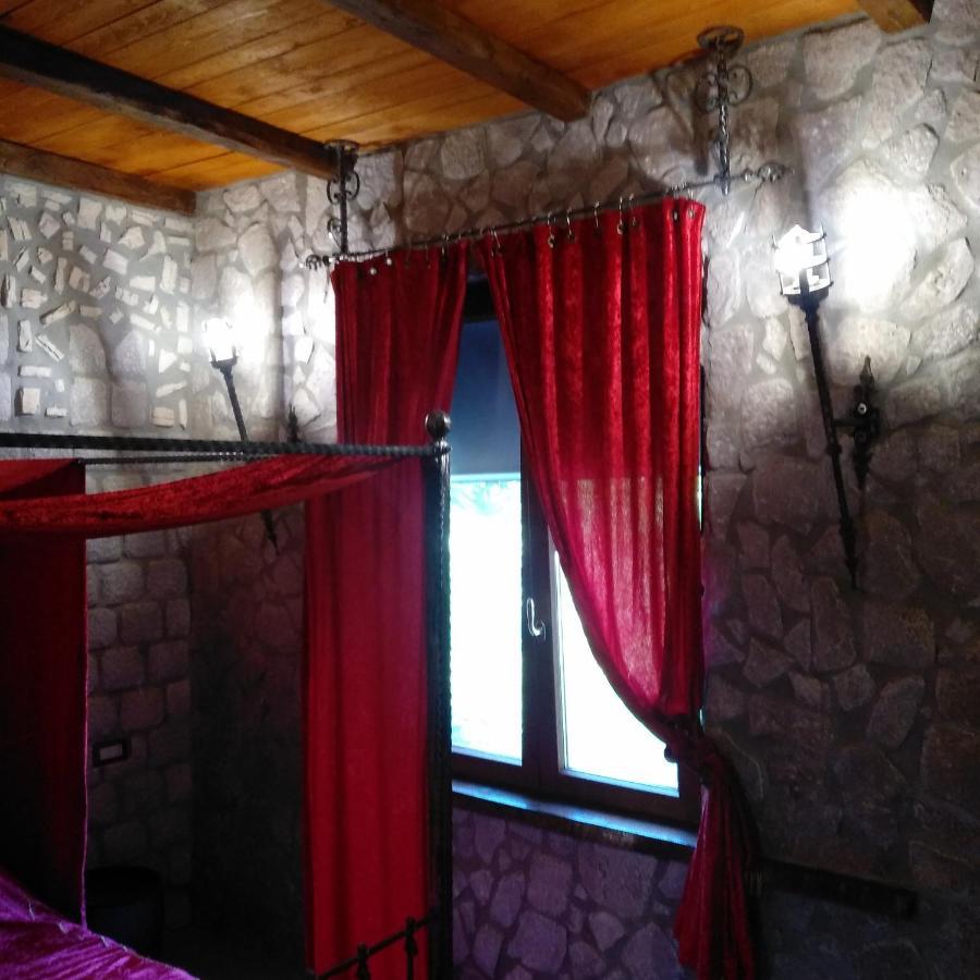 Castle House Apartment เกรโมนา ภายนอก รูปภาพ